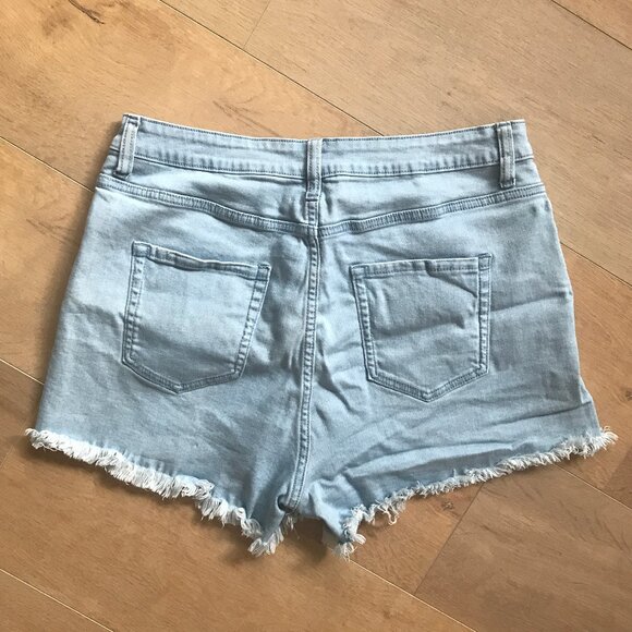 Forever 21 Jean Shorts - Picture 2 of 3